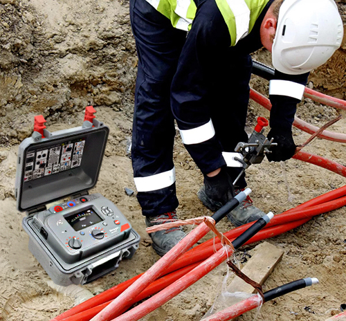 TestEquity: Megger MIT525/2-US Advanced 5kV Insulation Tester, 3
